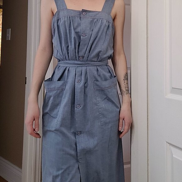 Two Vintage Dresses: Red and Blue Cotton Belted Smock Dresses - Picture 2 of 14